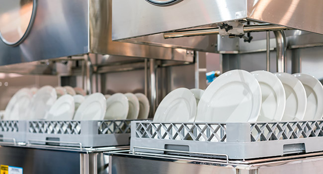 Gläser- und Geschirrreinigung